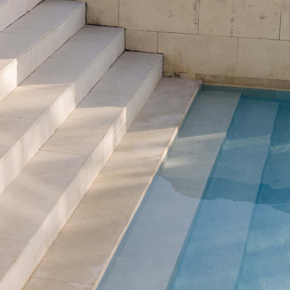 ANI Anguilla - Resort - Pool stairs