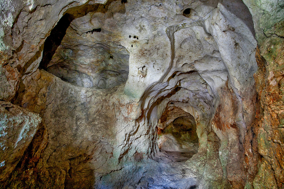 ANI Anguilla - Cave Tour