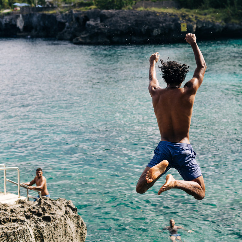 ÀNI Dominican Republic - Cliff Jumping