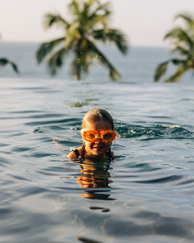 ANI Sri Lanka - Resort - Swimming Pool - Little girl swimming