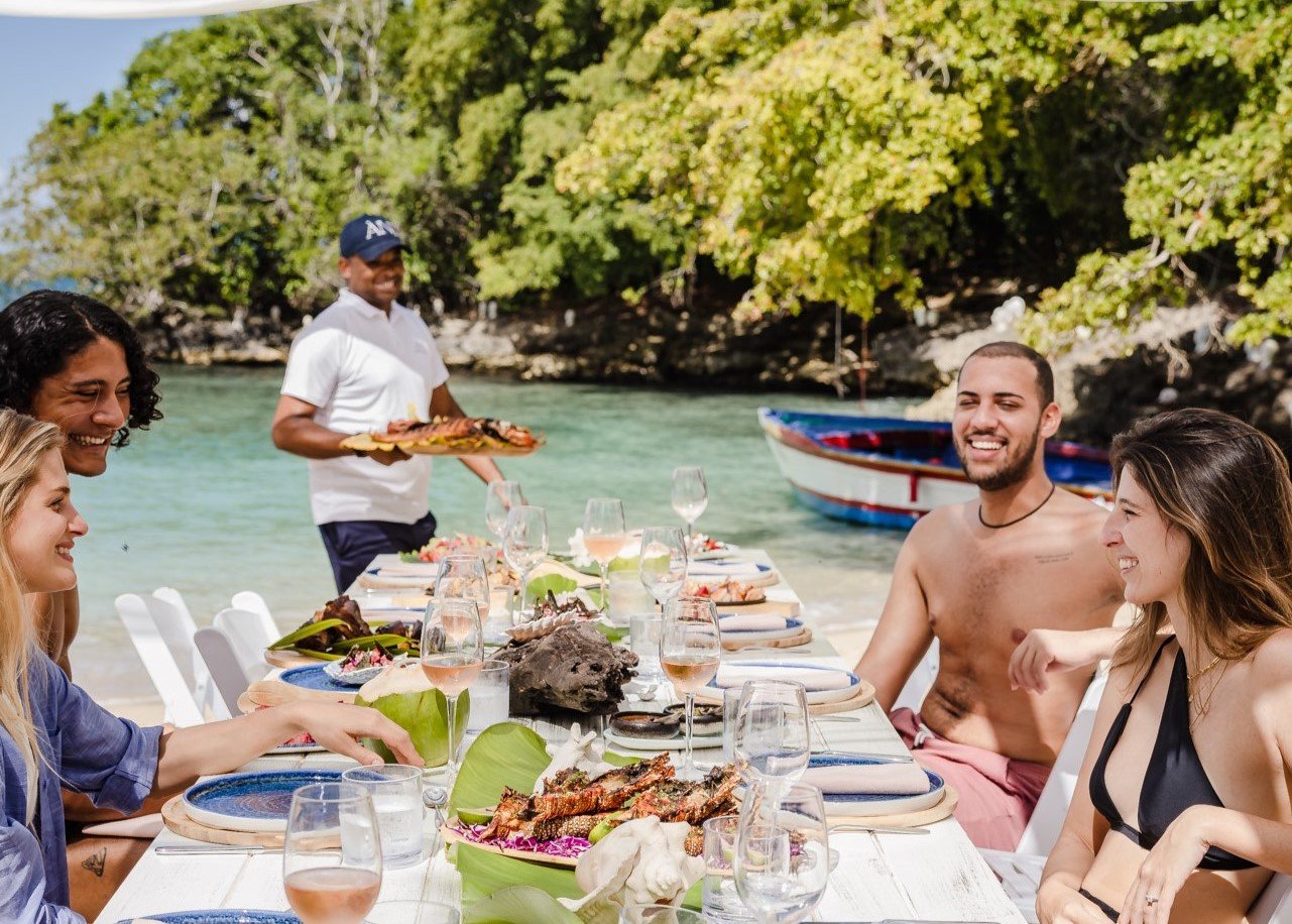 ANI Dominican Republic - Guest Privileges - Beach BBQ Lunch Table - With Guests 2 - 5-4