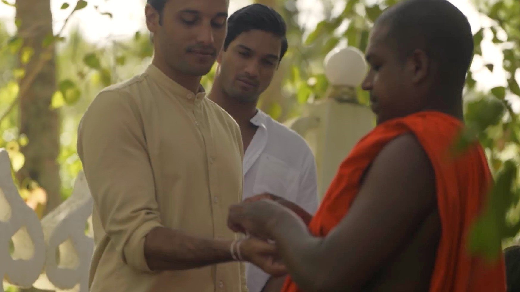 ANI Sri Lanka - Guest Experiences - Buddhist Monk and Temple