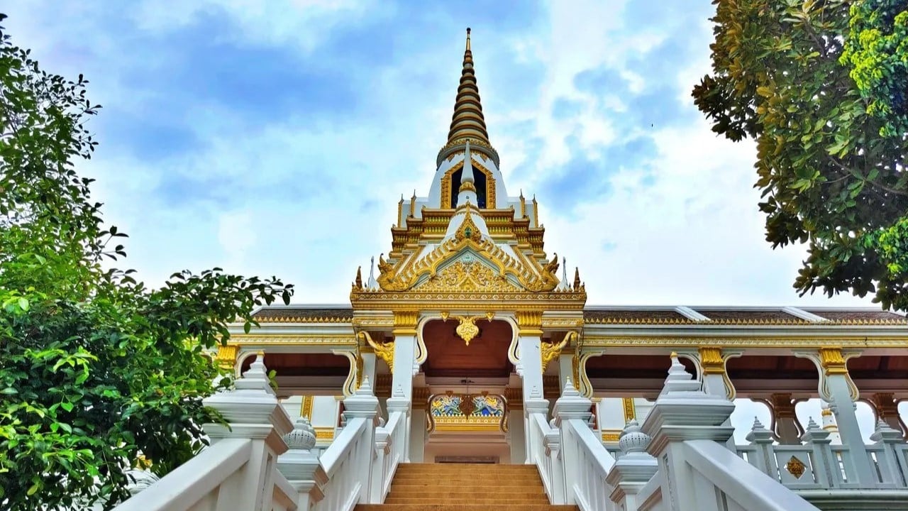 ANI Thailand - Guest Privileges - Wat Mahathat Laem Sak Temple