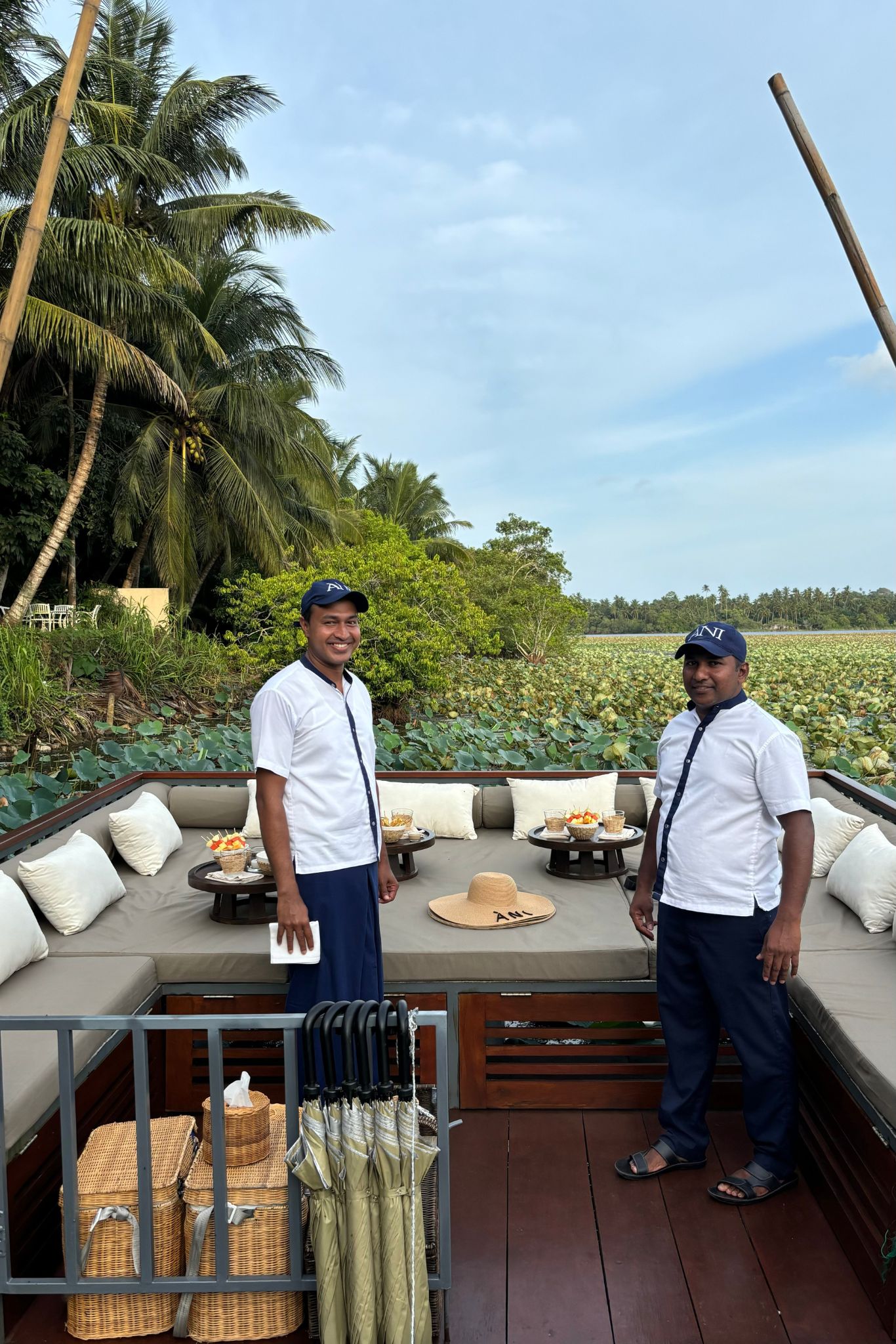 Mawella Lagoon ÀNI team
