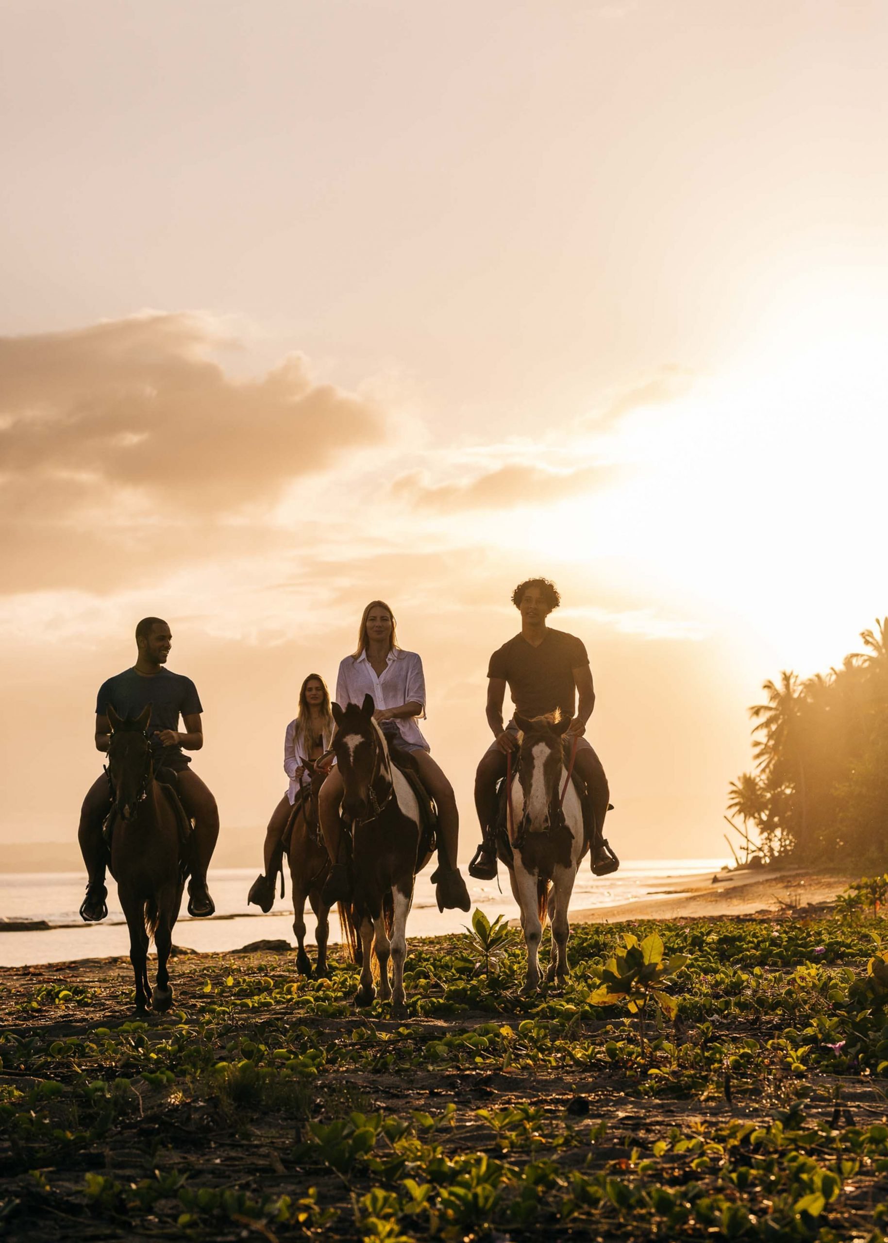 ÀNI - Resorts - Horse Riding