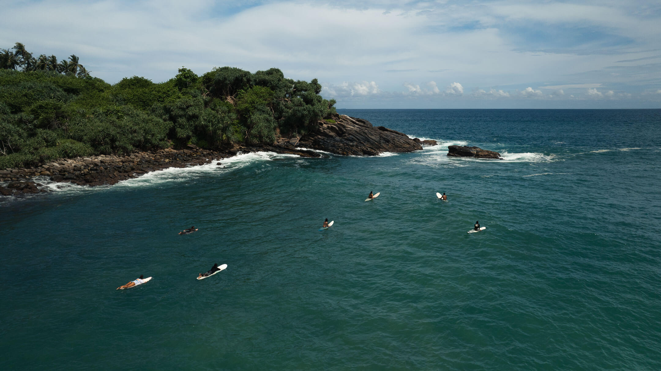 ÀNI Sri Lanka - Surfers