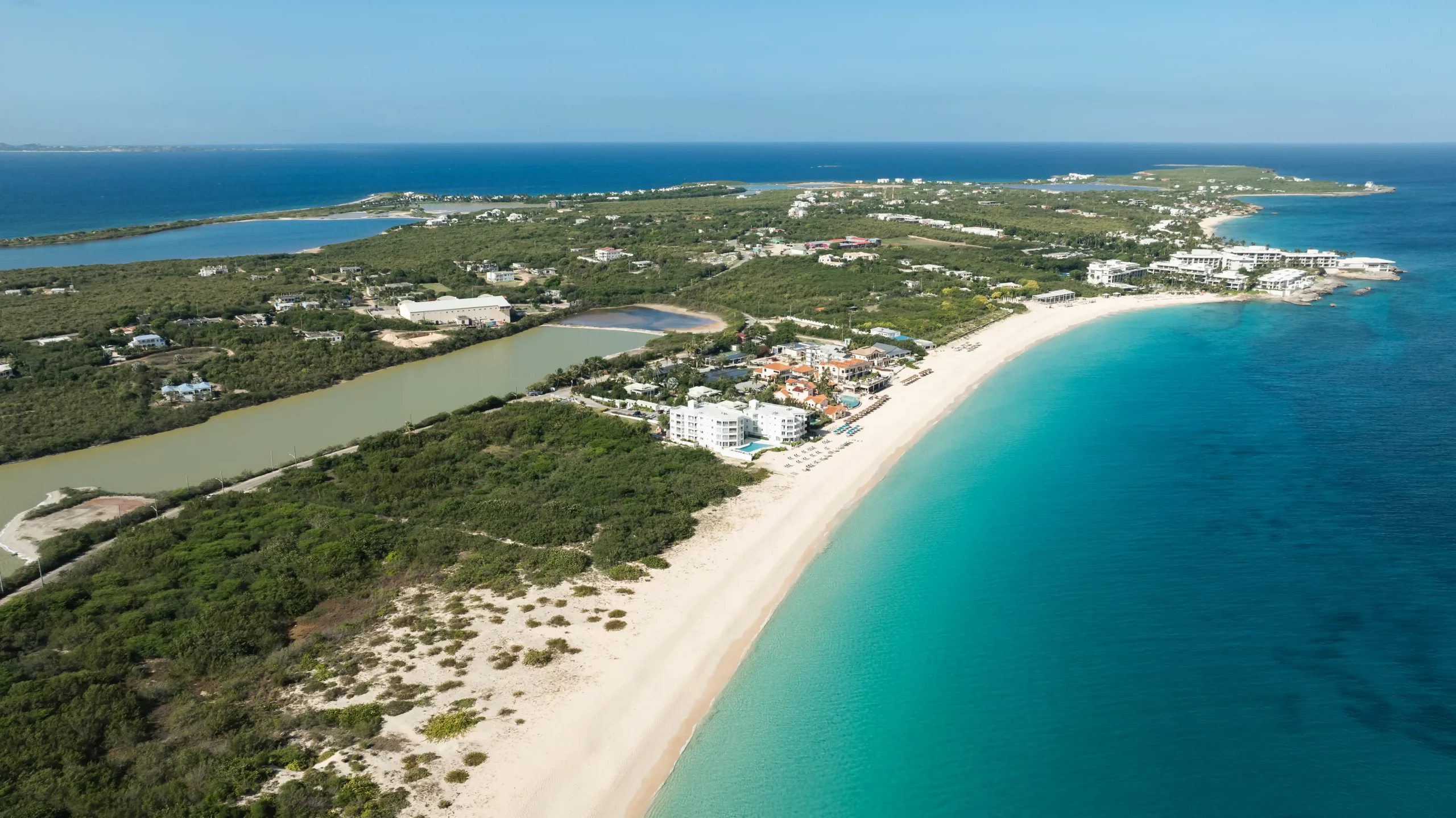 Mini Moke in Anguilla, fun activity to explore Anguilla
