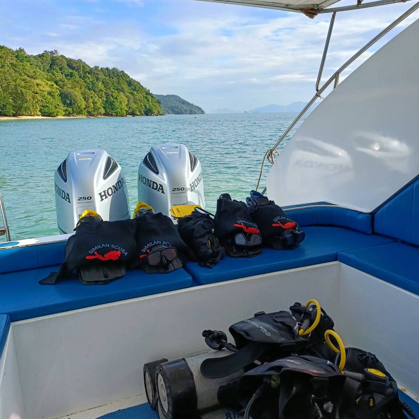 ANI Thailand scuba diving trip with equipment