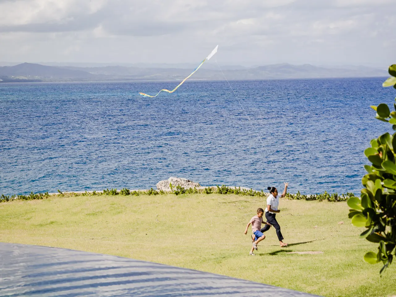 ANI Private Resorts - Pet Inclusions - Paddleboarding And Family Activities With Pets