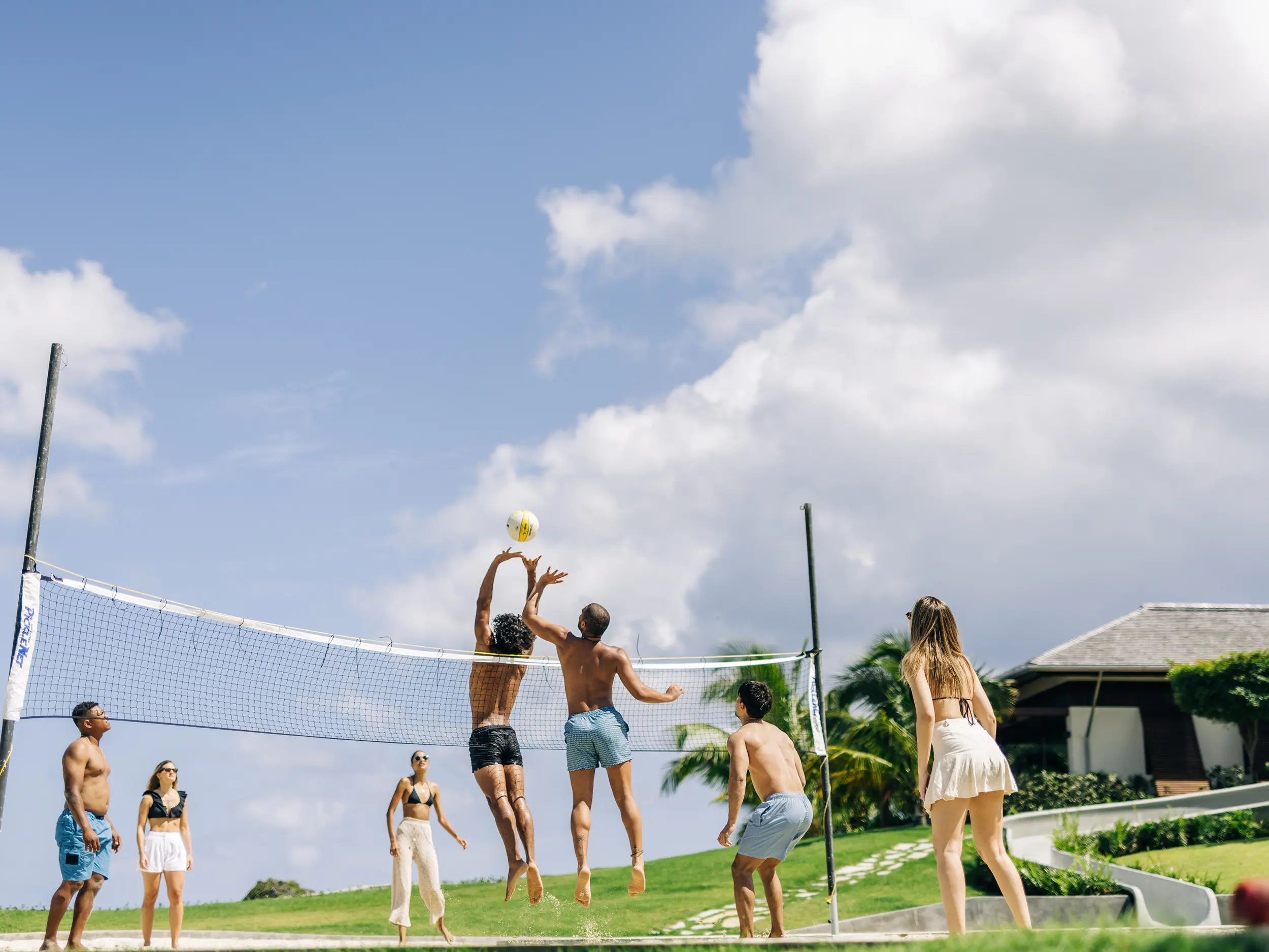 ANI Private Resorts - Pet Inclusions - Paddleboarding And Family Activities With Pets